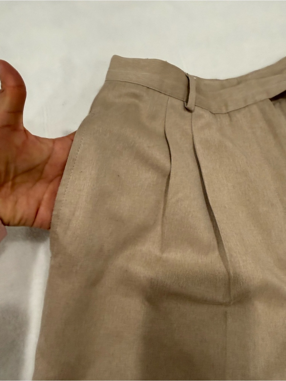 Vintage Lacoste Pleated Bermuda Colette Shorts Beige Tan Old Money Size 10 - Picture 8 of 12